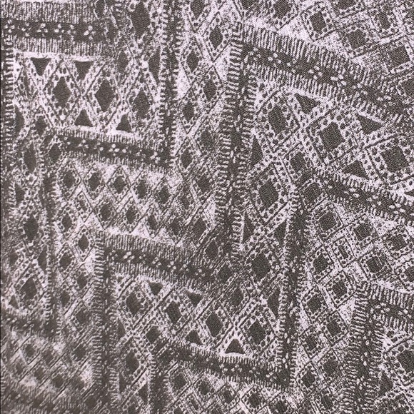 Olive patterned Kimono - Picture 4 of 4